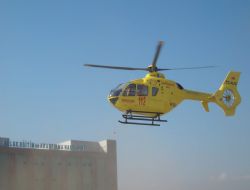 Ambulans helikopter can kurtardı
